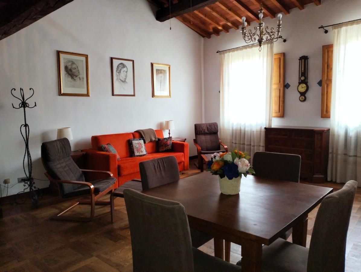 il nido APUS Architect Apartment Montevarchi Esterno foto